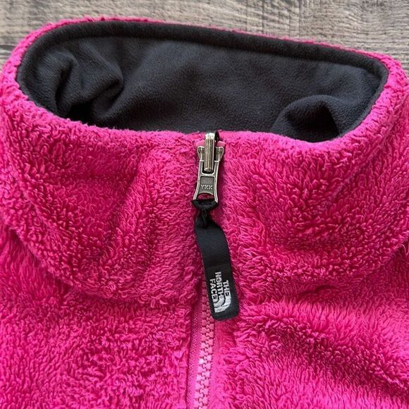 The North Face Women’s Hot Pink Barbie Teddy Fuzzy Soft Fleece Zip Up Jacket | S - Picture 12 of 12
